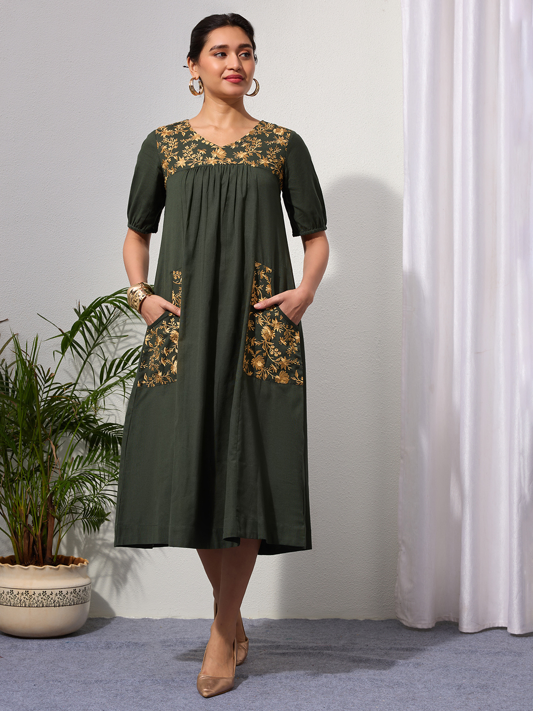 cream dress shirt Shirt, Ecru 5 (XL) Satin Light Teal Blue ProductID: 108747 Size:US 26W / UK 30 / EU 56 stage productions