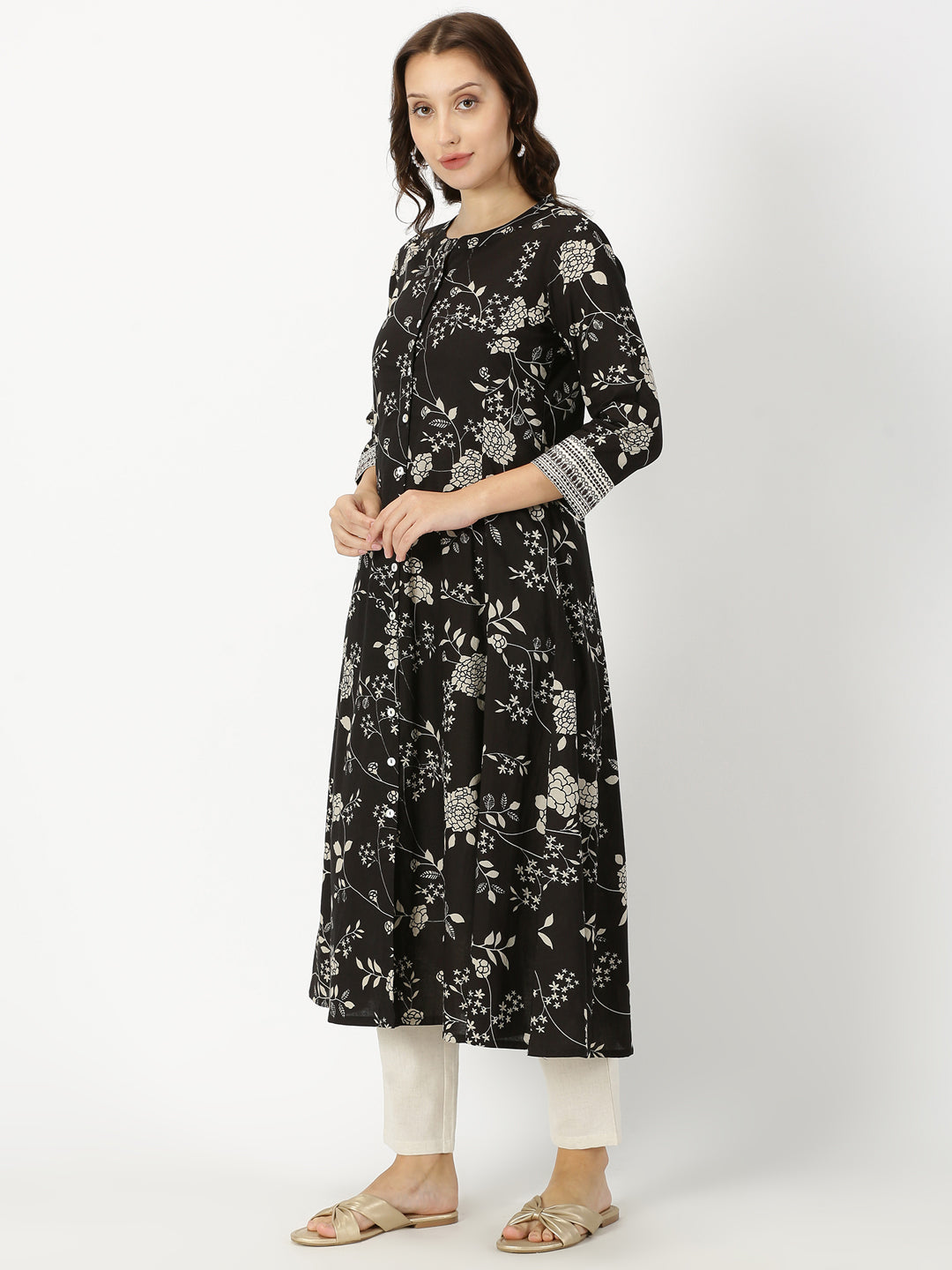 Black Floral Button-Down Kurta with Embroidery Border