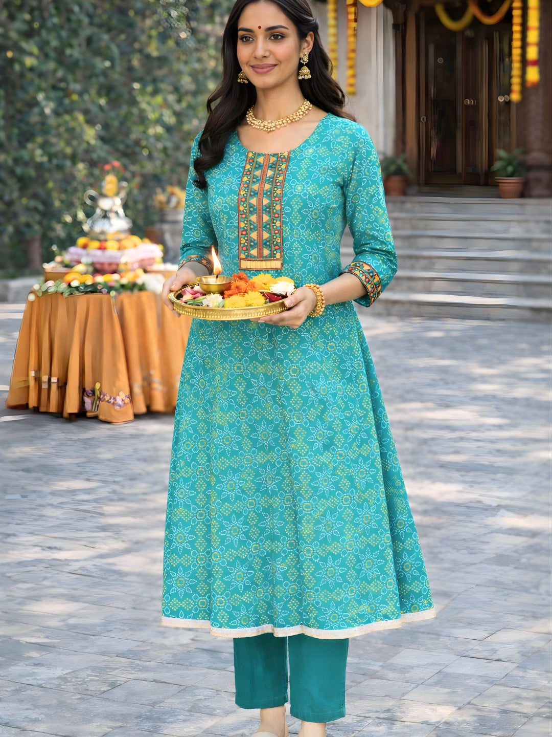 Green Cotton Printed Kurta with Embroidered Neck and Lace Inserts
