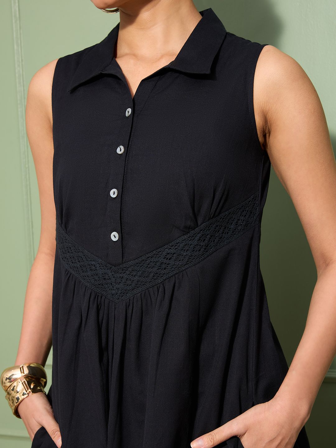 Black Sleeveless Cotton Linen Dress with Collar & Lace Panel