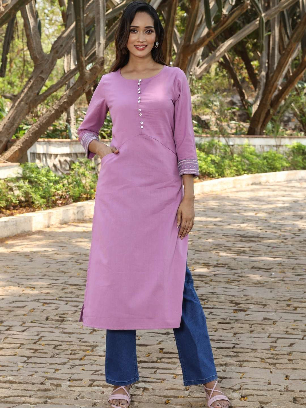 Mauve Solid Cotton Kurta with Pockets & Sleeve Embroidery