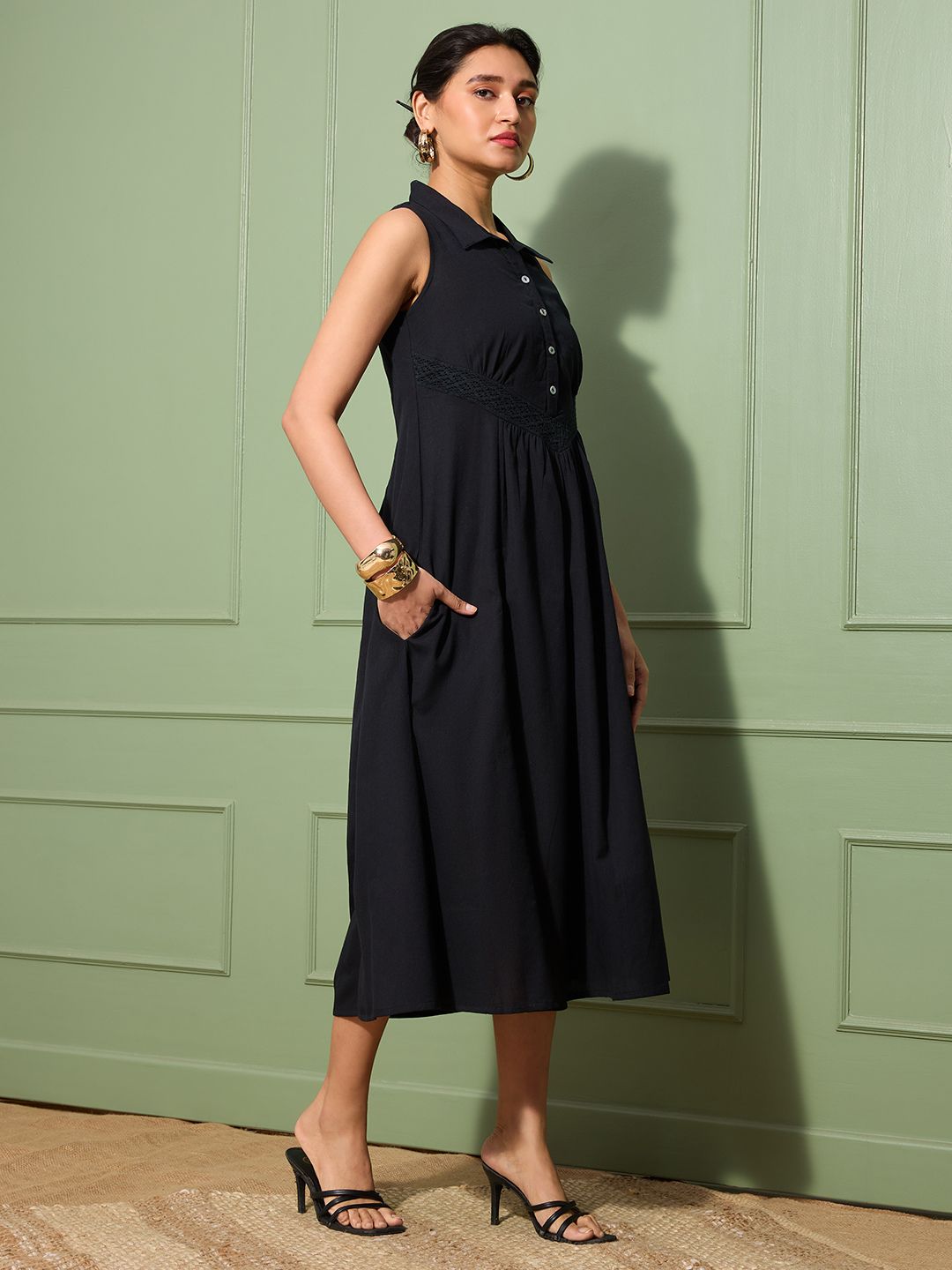 Black Sleeveless Cotton Linen Dress with Collar & Lace Panel – Saffron Threads