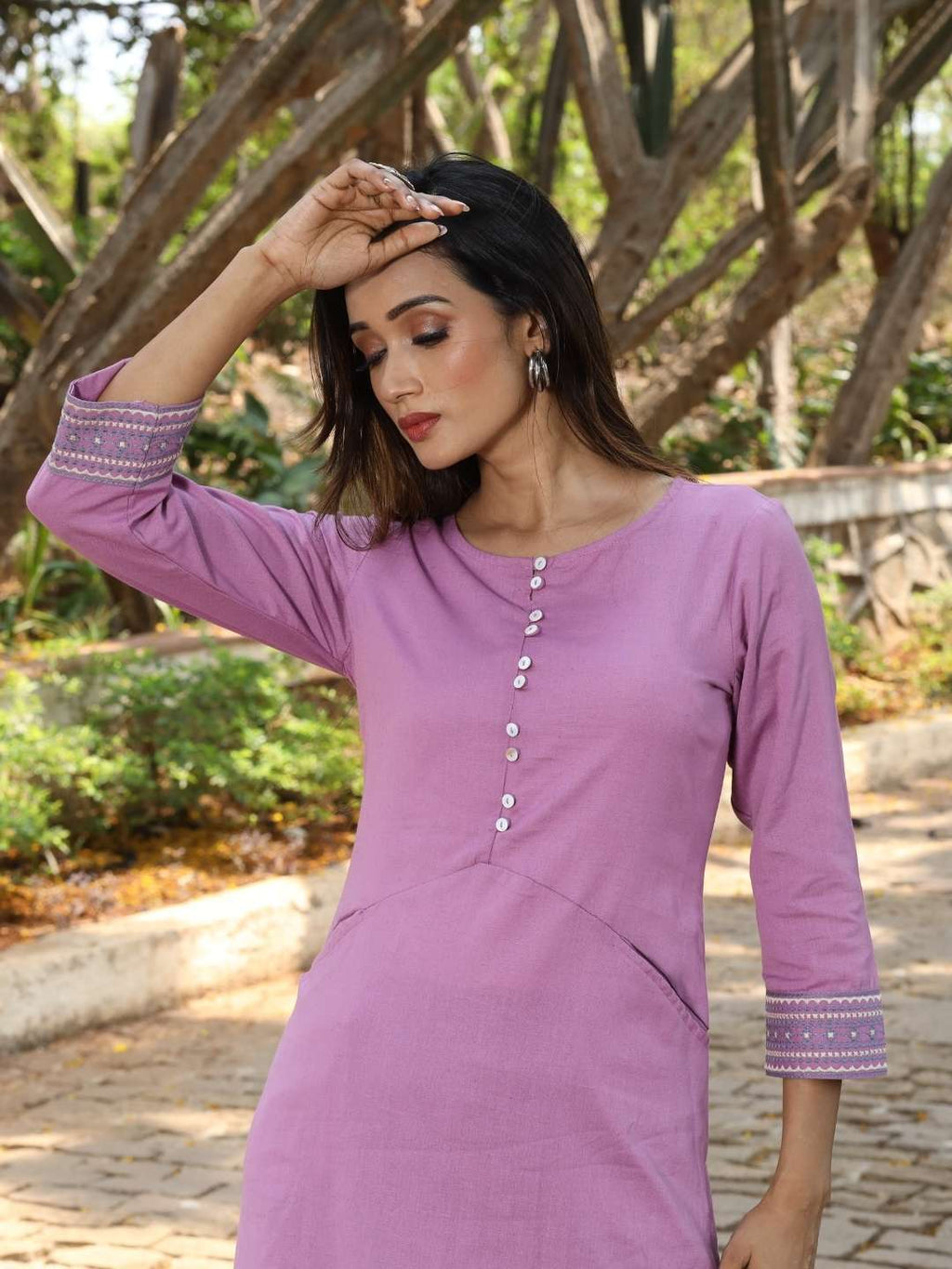 Mauve Solid Cotton Kurta with Pockets & Sleeve Embroidery