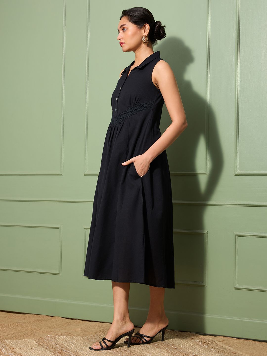 Black Sleeveless Cotton Linen Dress with Collar & Lace Panel