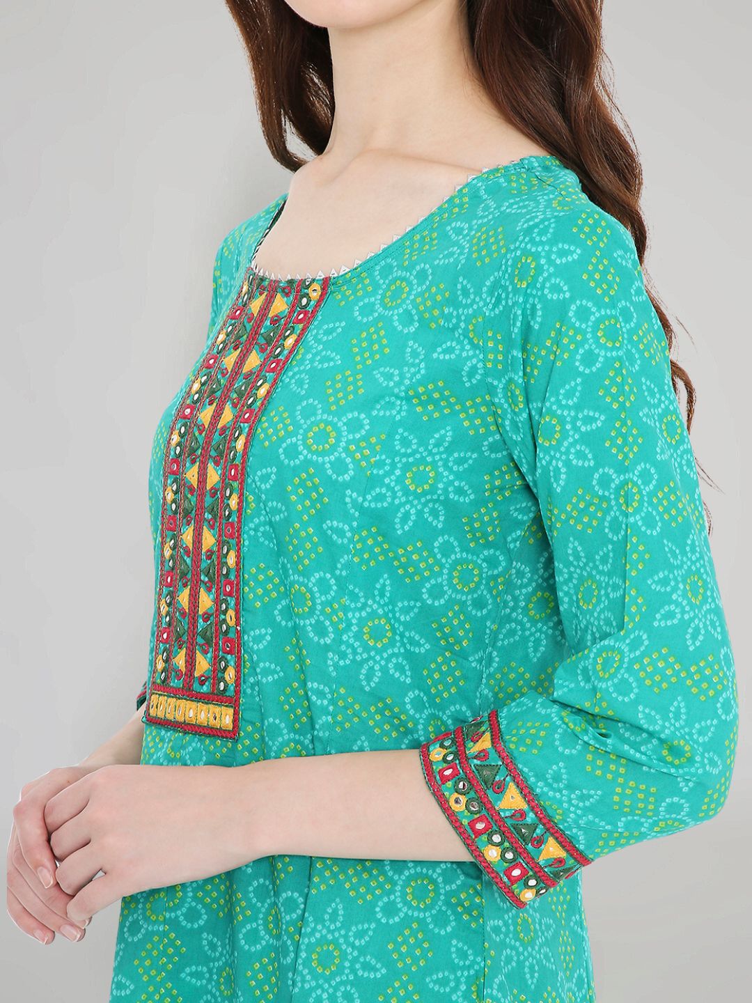 Green Cotton Printed Kurta with Embroidered Neck and Lace Inserts