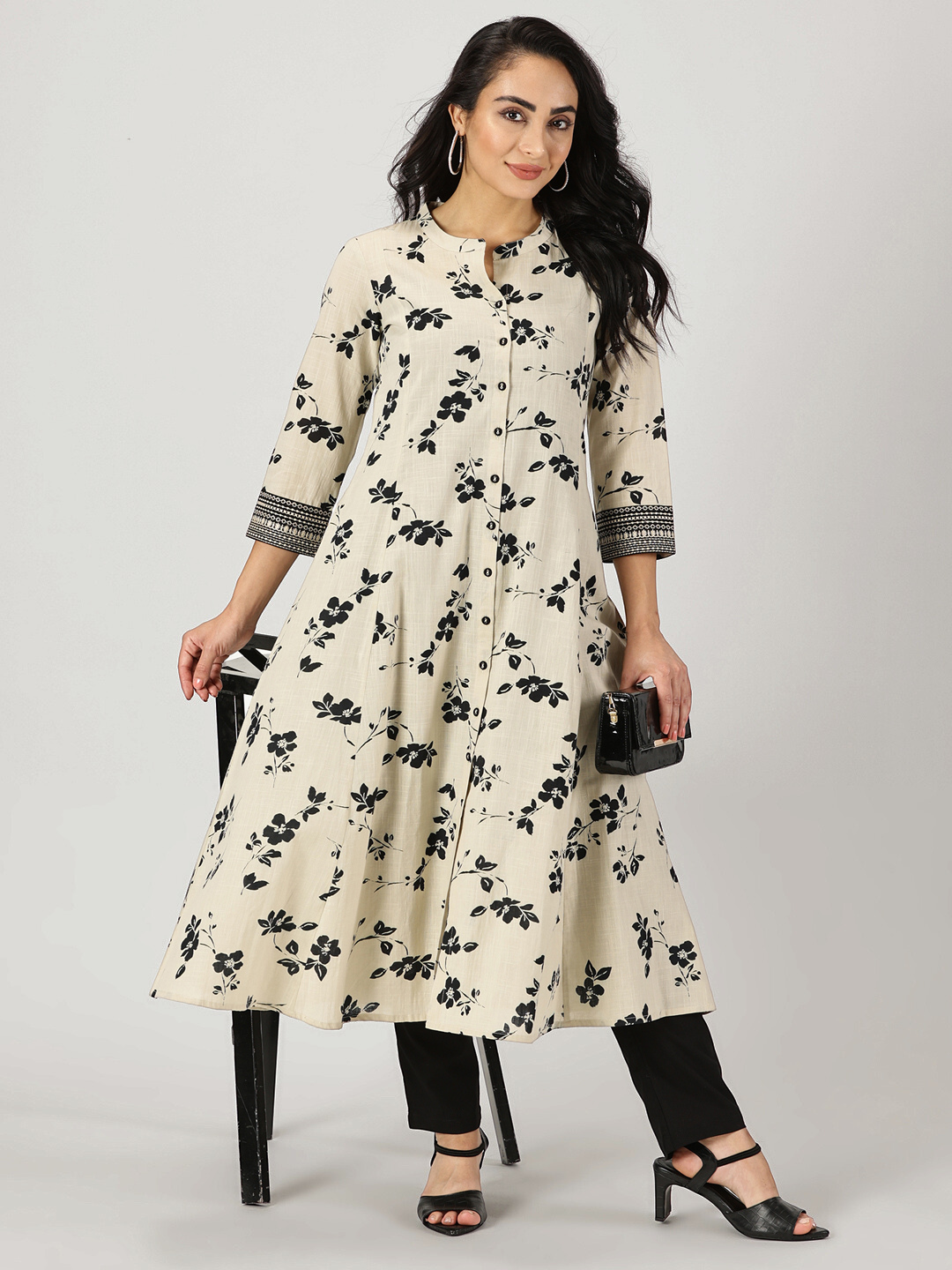 Beige Floral Button-Down Kurta with Embroidery Border