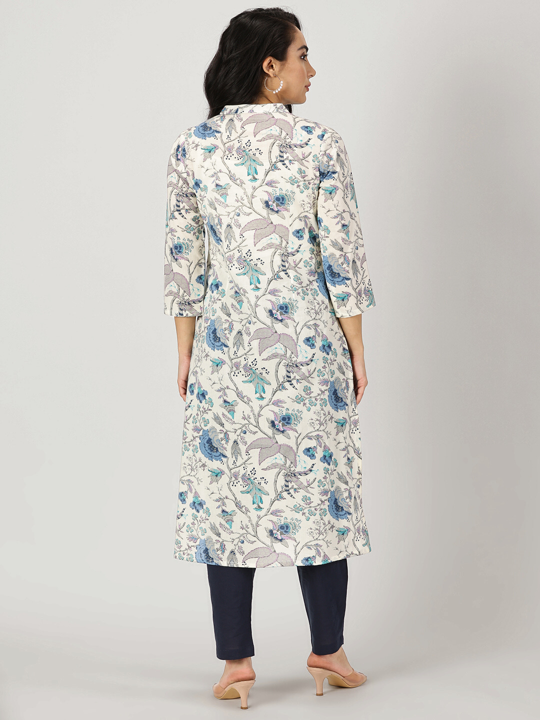 White-Blue Ethnic Floral Print Kurta with Neck Embroidery
