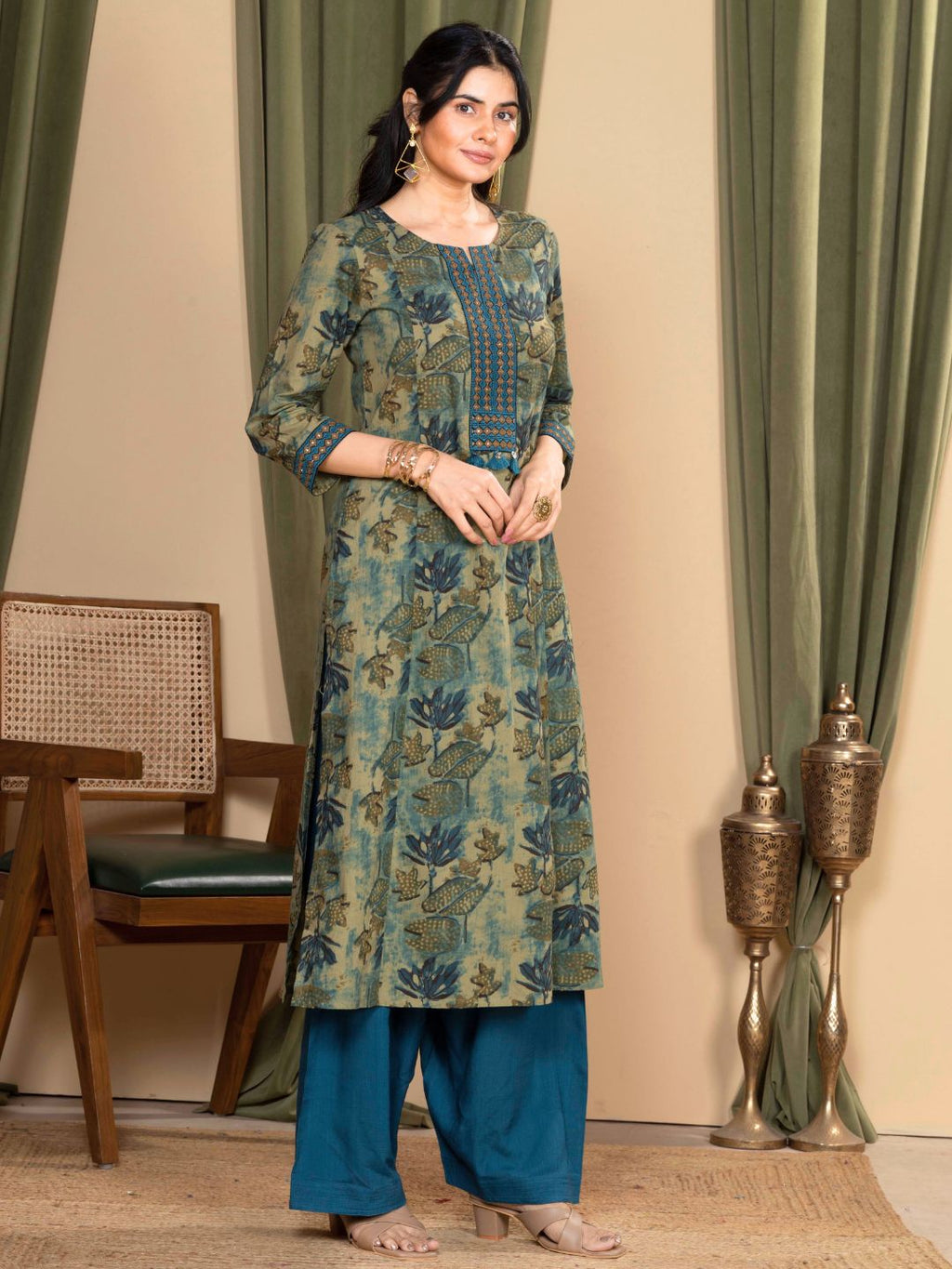 Imperial Teal Cotton Floral Sanganeri Kurta with Ornate Embroidered Neckline