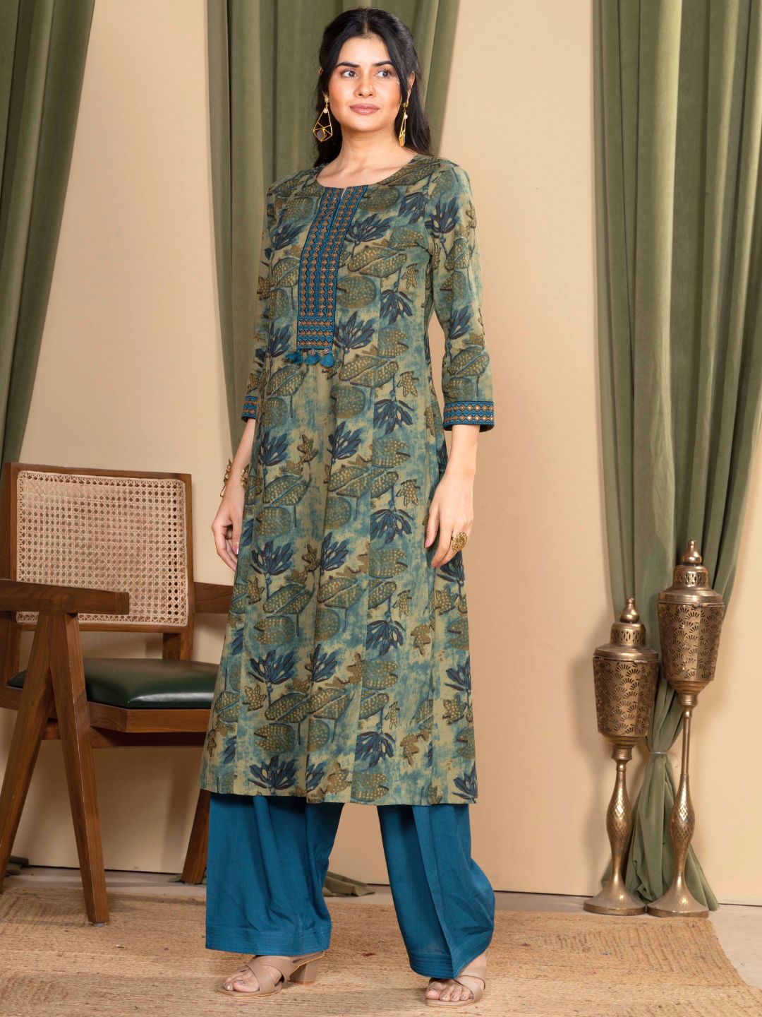 Imperial Teal Cotton Floral Sanganeri Kurta with Ornate Embroidered Neckline