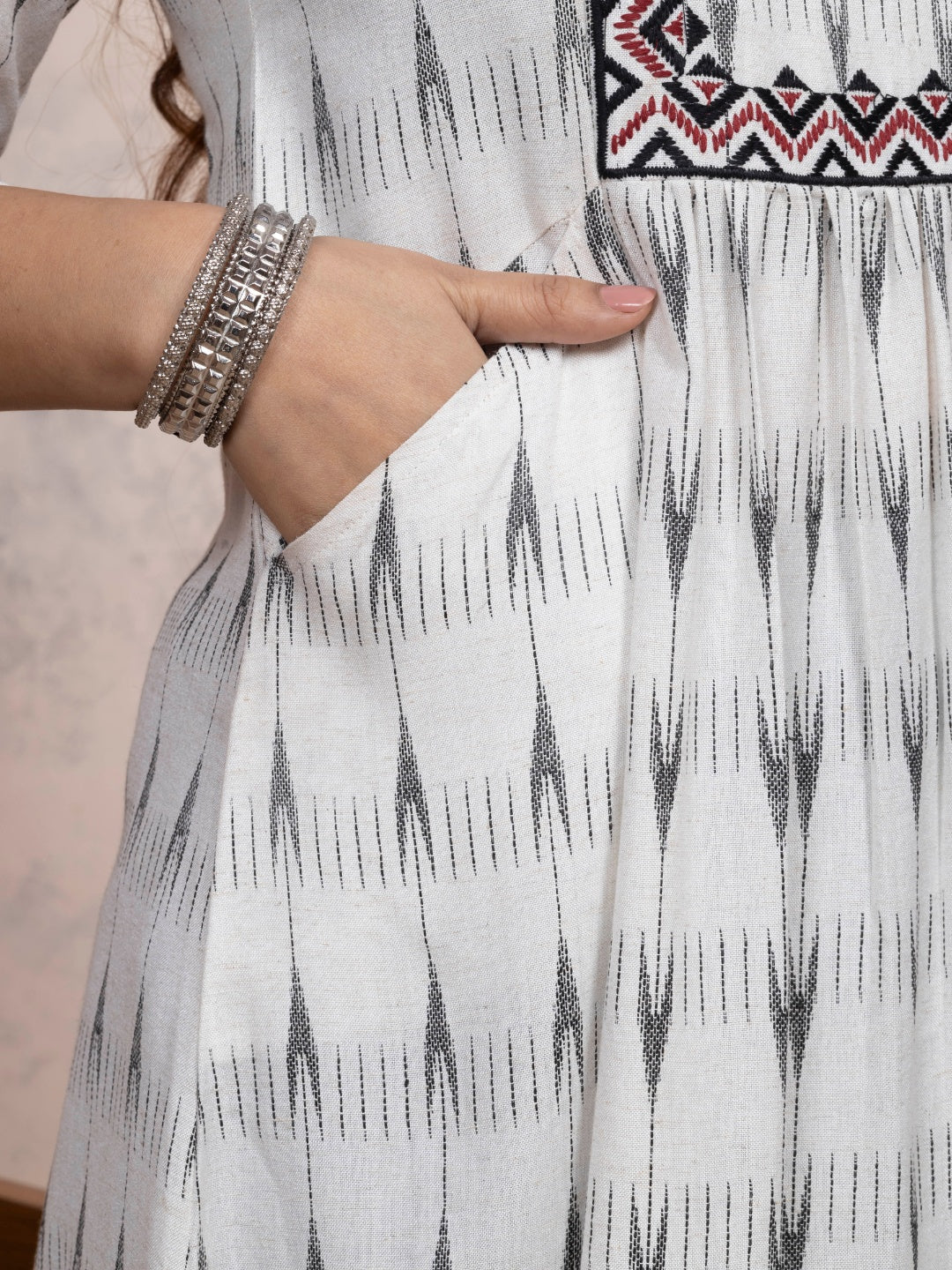 Ecru Dobby Kurta with Charcoal Motifs & Embroidered Yoke