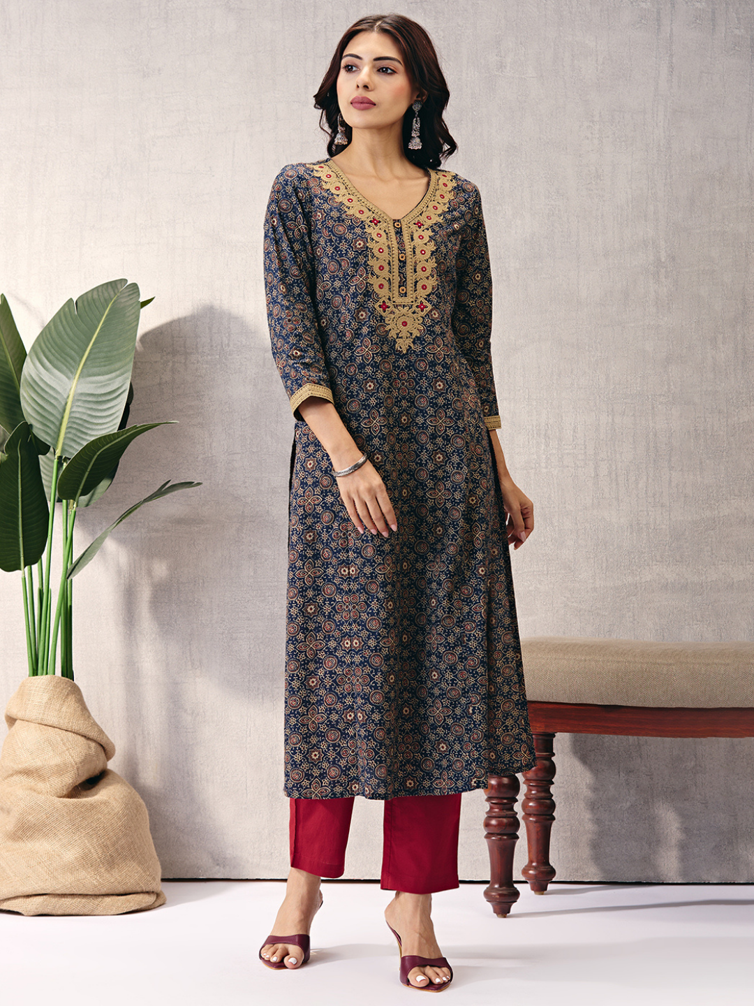 Navy Blue Sanganeri Block Motifs Kurta with Embroidery