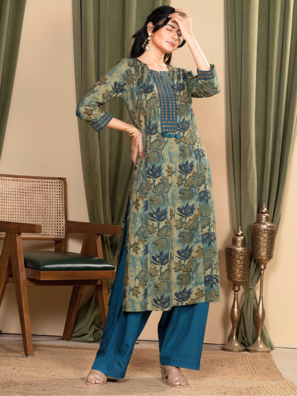 Imperial Teal Cotton Floral Sanganeri Kurta with Ornate Embroidered Neckline