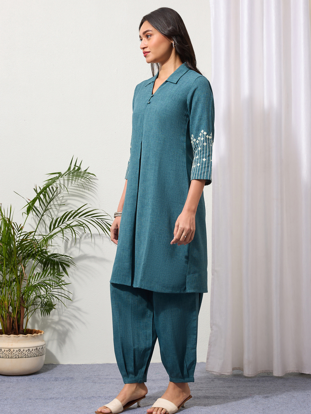 Teal Embroidered Kurta Set with Pleated Pants for Women | Saffron Threads