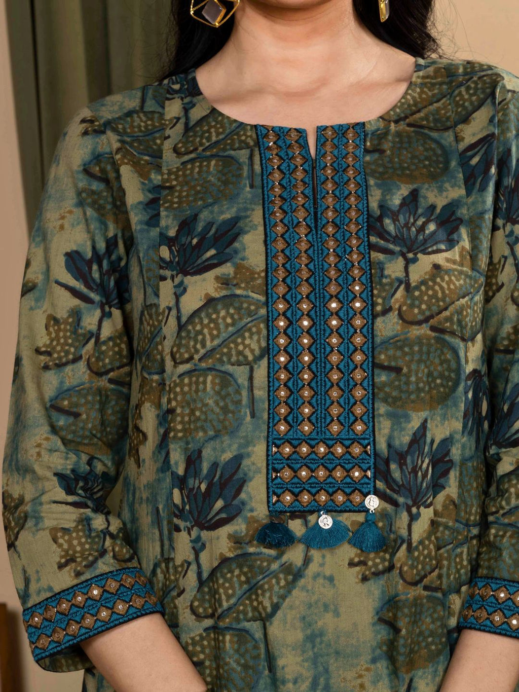 Imperial Teal Cotton Floral Sanganeri Kurta with Ornate Embroidered Neckline