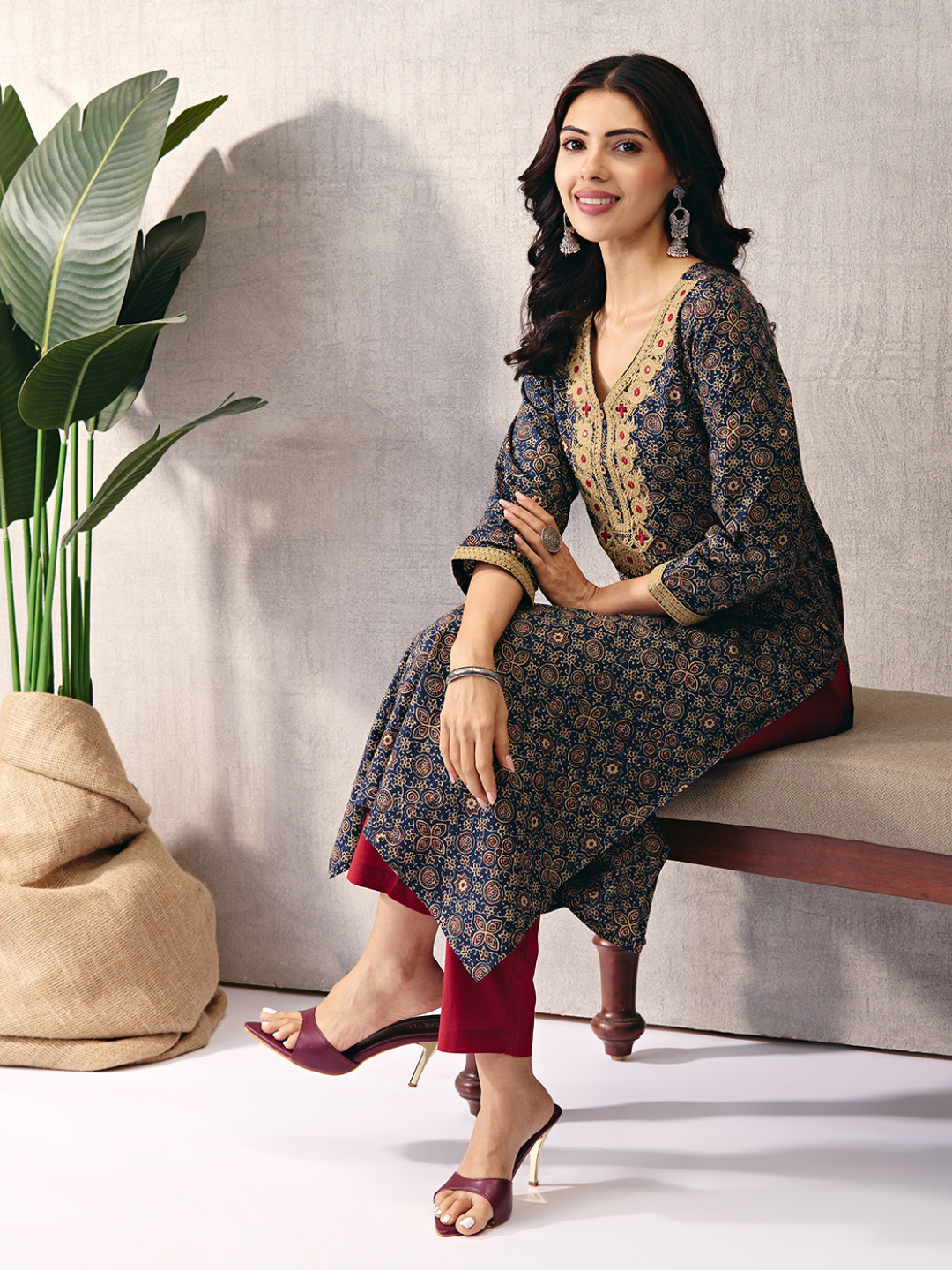 Navy Blue Sanganeri Block Motifs Kurta with Embroidery