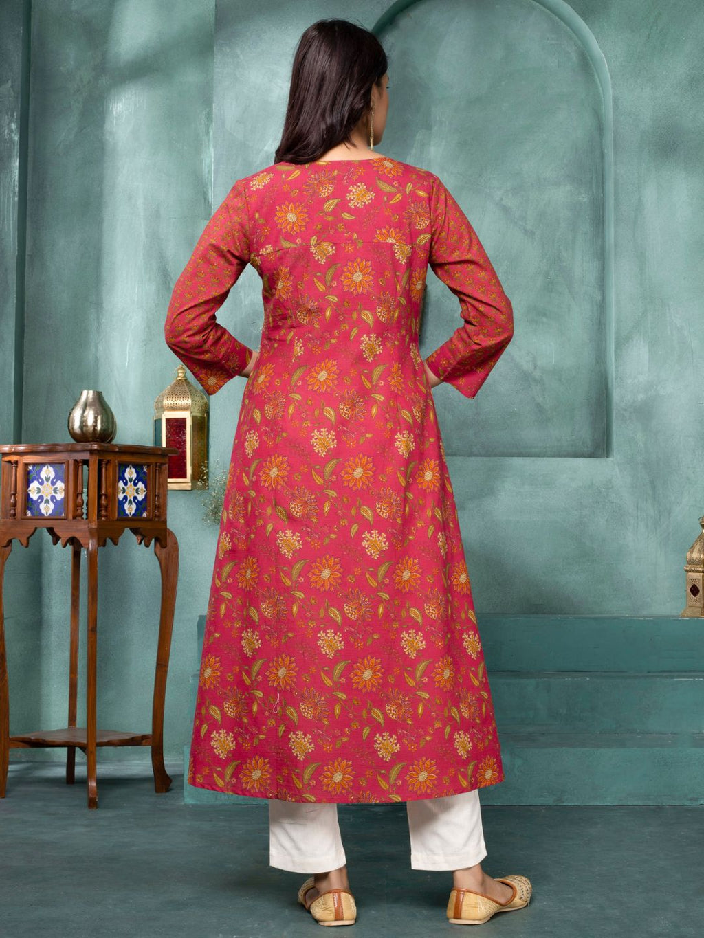 Red Ornate Bloom Panelled Kurta