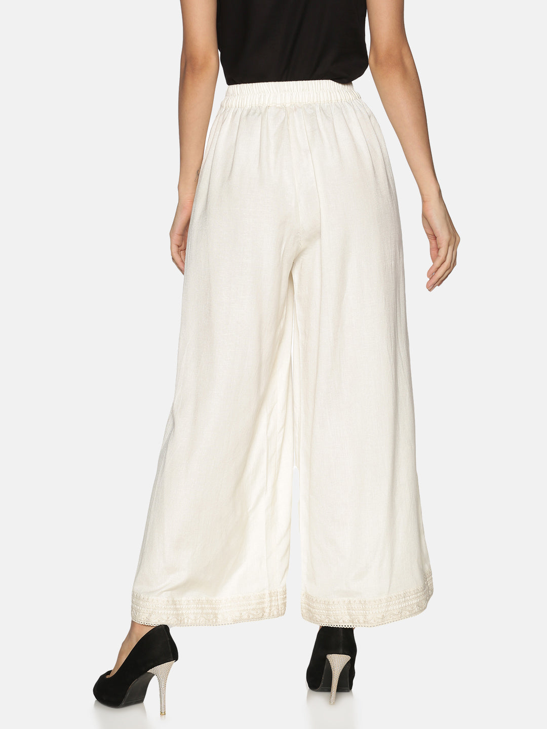 Off-White Solid Wide Leg Palazzo