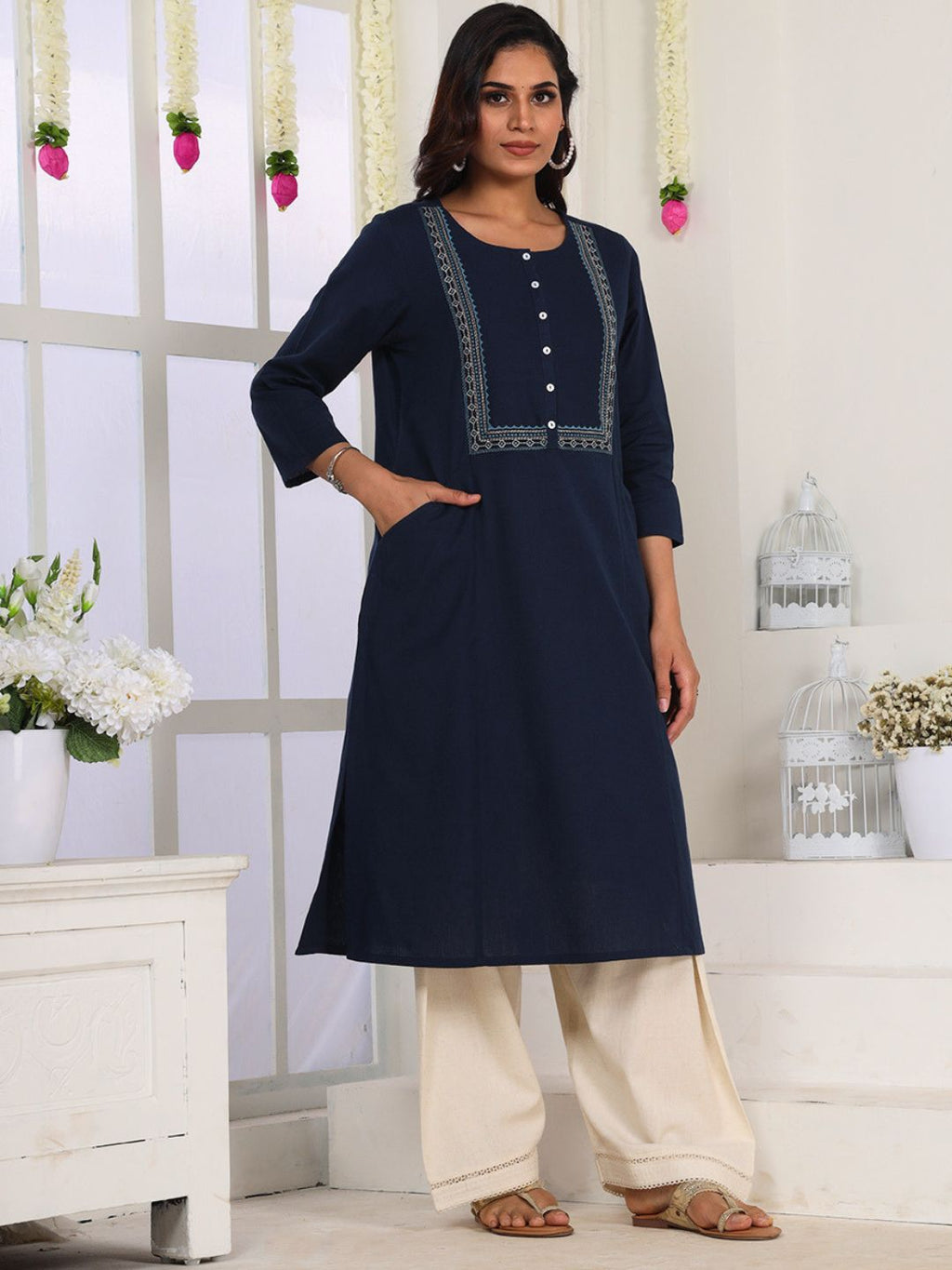Navy Blue Embroidered Straight Fit Kurta