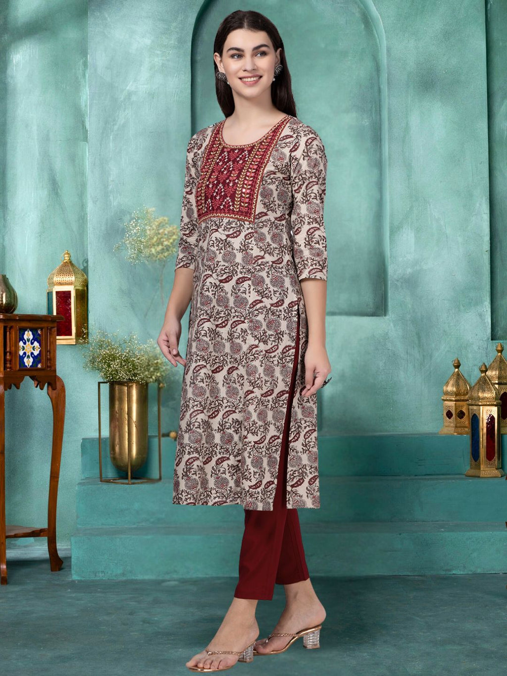 Maroon Paisley Print Kurta with Yoke Embroidery