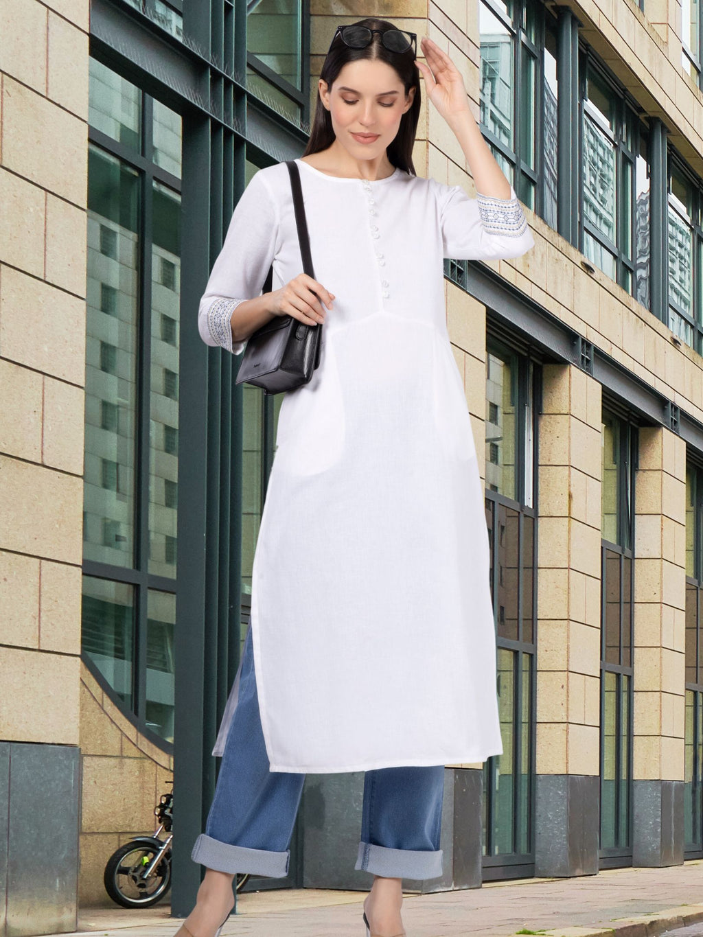 White Solid Cotton Kurta with Pockets & Sleeve Embroidery