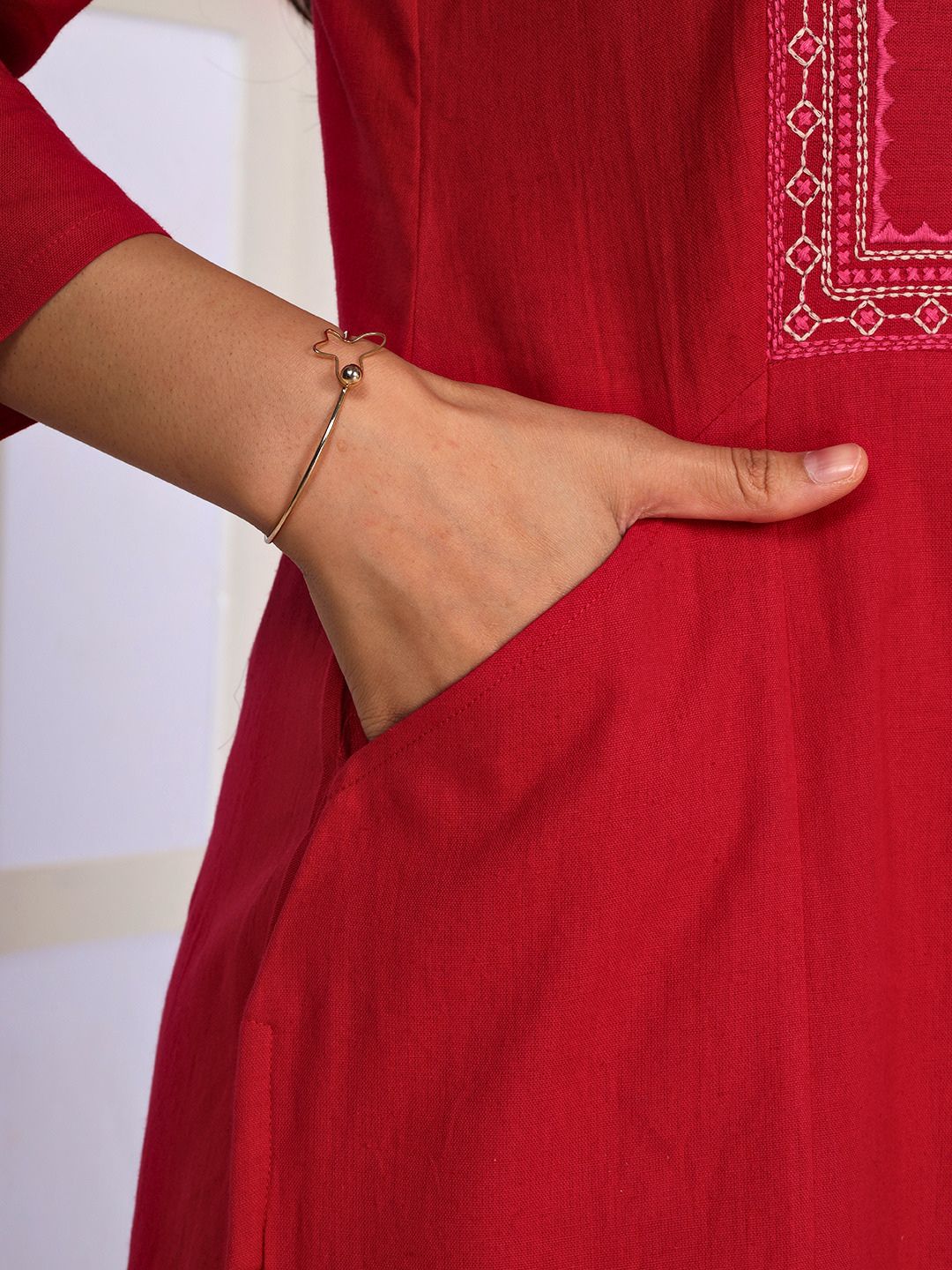 Fuschia Pink Embroidered Straight Fit Kurta