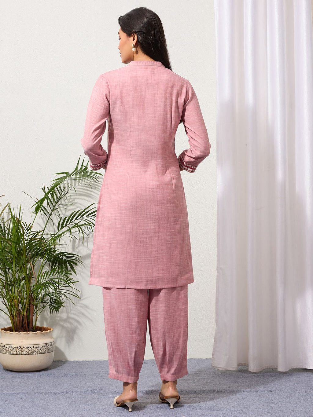 Pink Chambray Kurta Set with Pleated Pants for Women | Saffron Threads