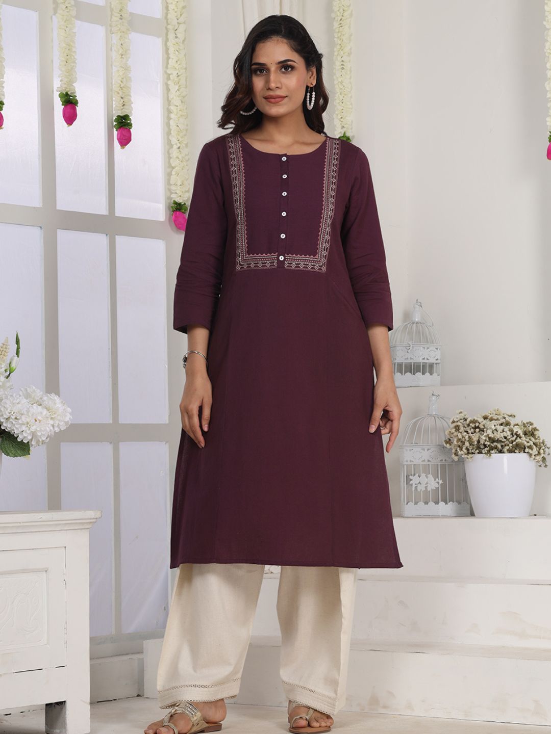Deep Purple Embroidered Straight Fit Kurta