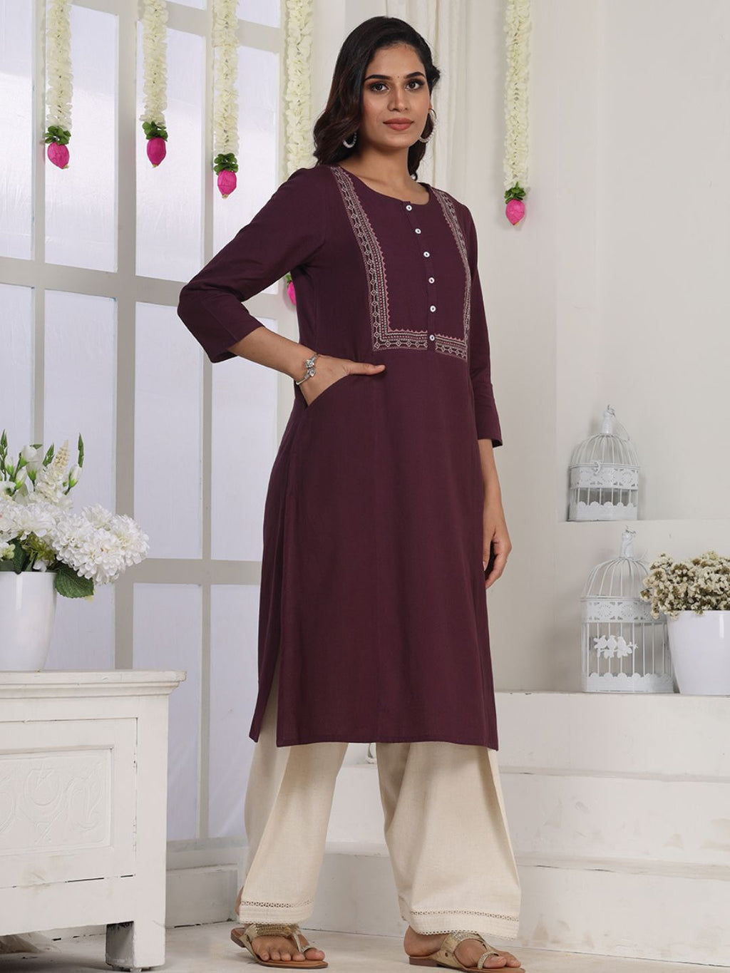 Deep Purple Embroidered Straight Fit Kurta
