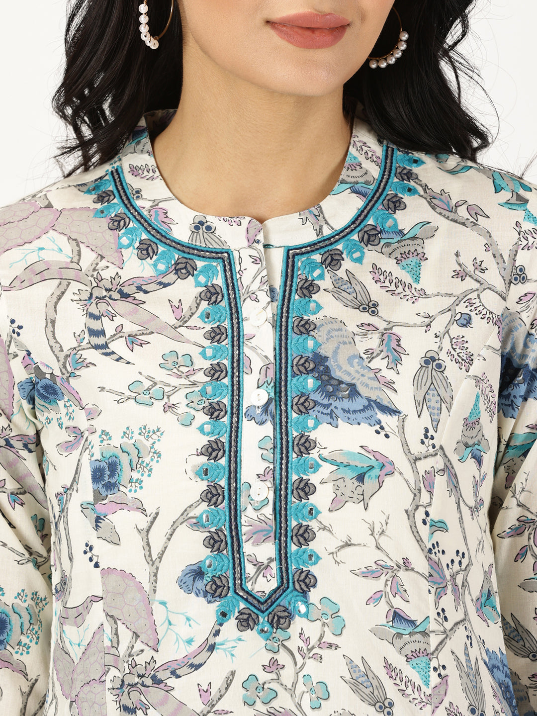 White-Blue Ethnic Floral Print Kurta with Neck Embroidery