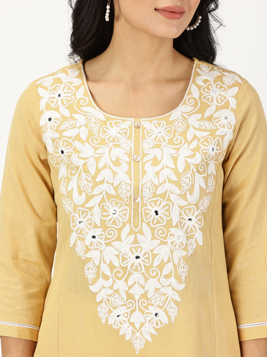 Beige Solid Kurta with Kashida Embroidery