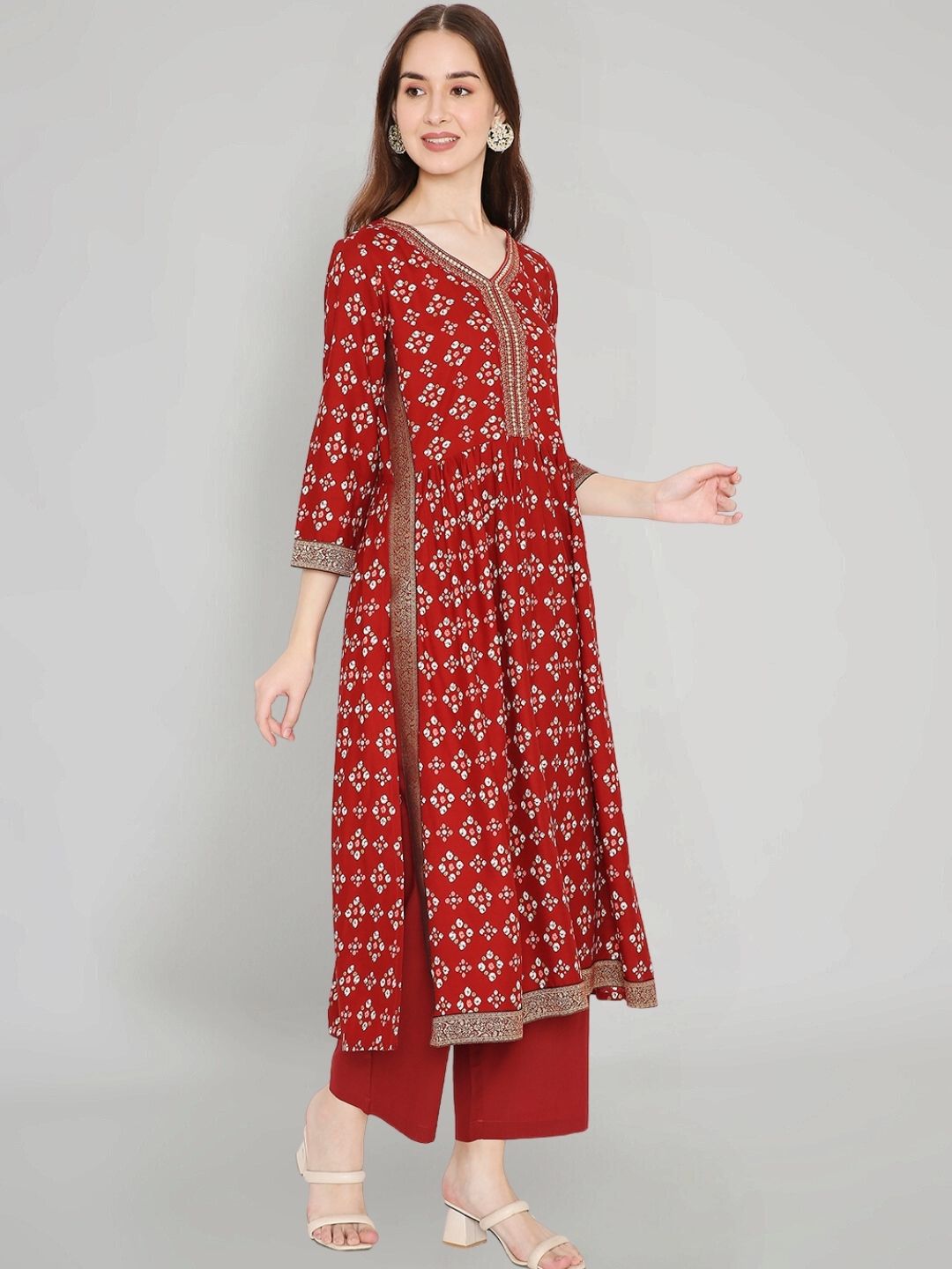 Maroon Bandhani Printed Kurta with Neck Embroidery and Brocade Lace