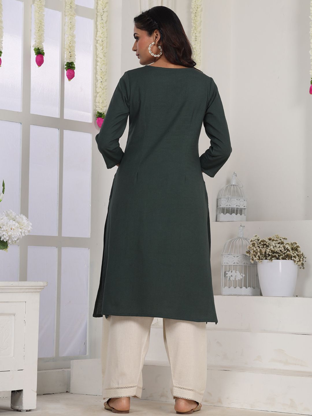 Royal Green Embroidered Straight Fit Kurta