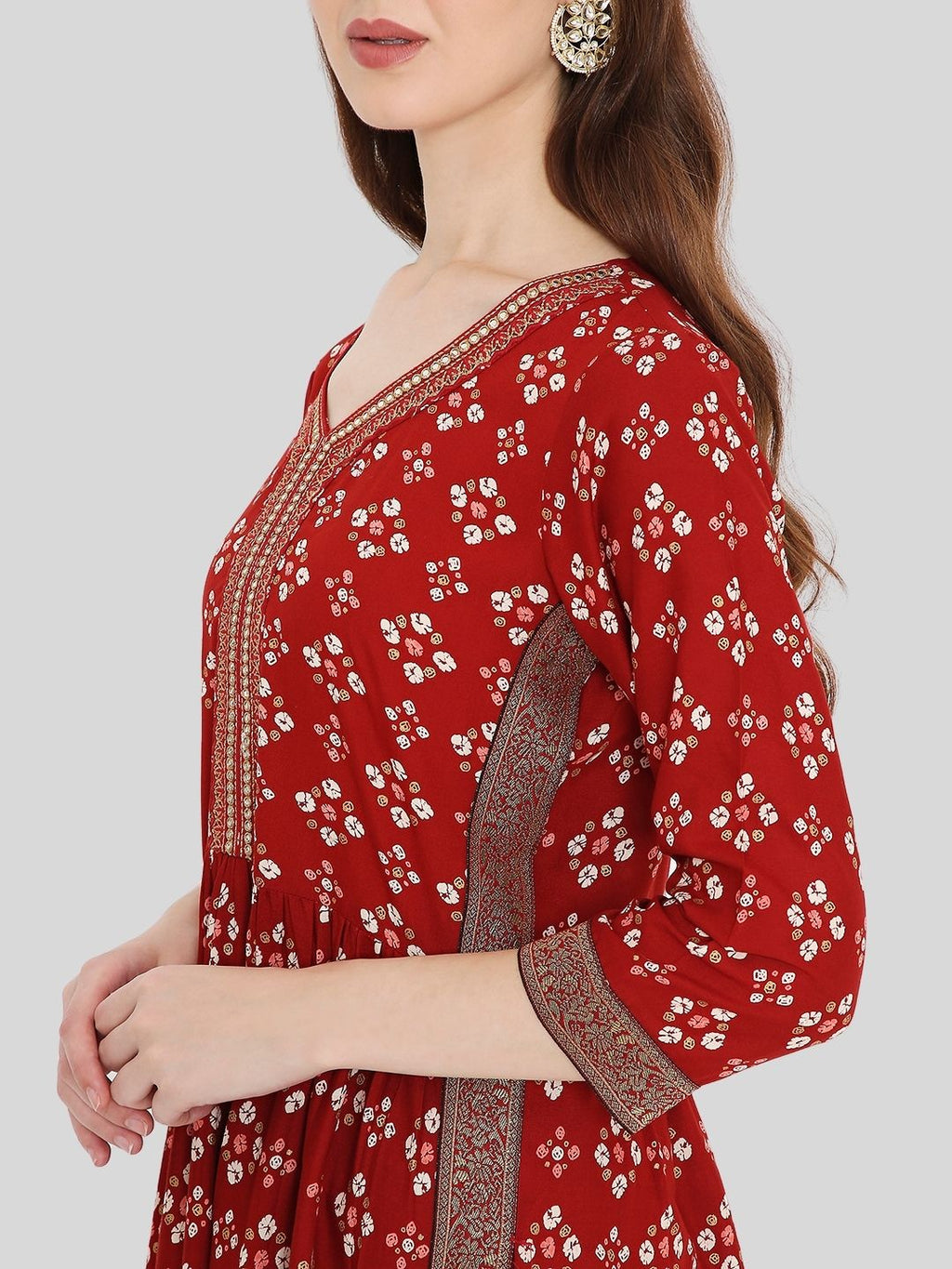 Maroon Bandhani Printed Kurta with Neck Embroidery and Brocade Lace