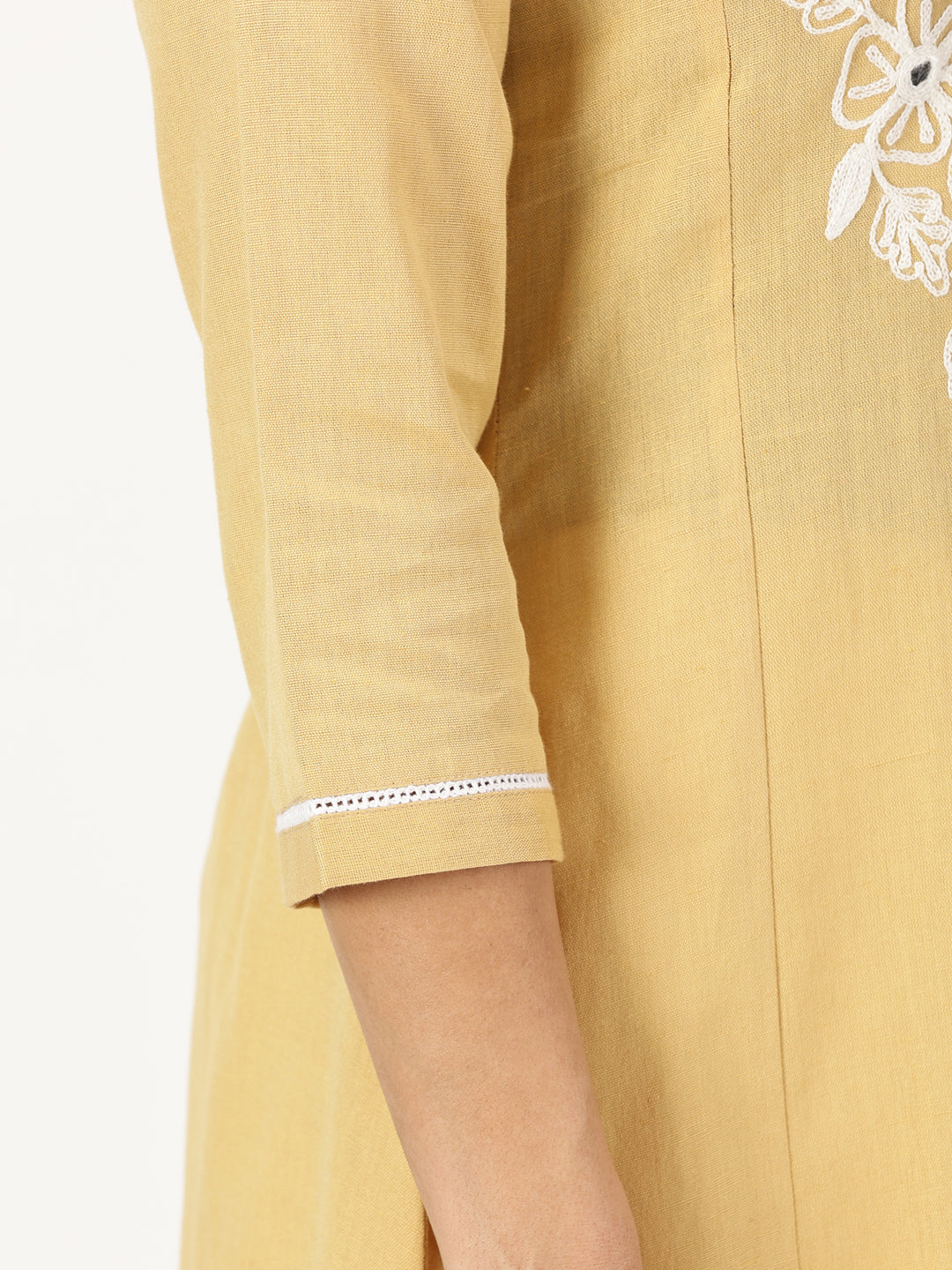 Beige Solid Kurta with Kashida Embroidery