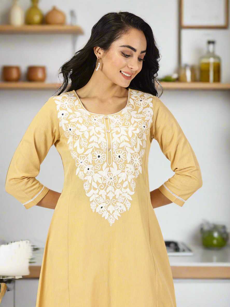 Beige Solid Kurta with Kashida Embroidery