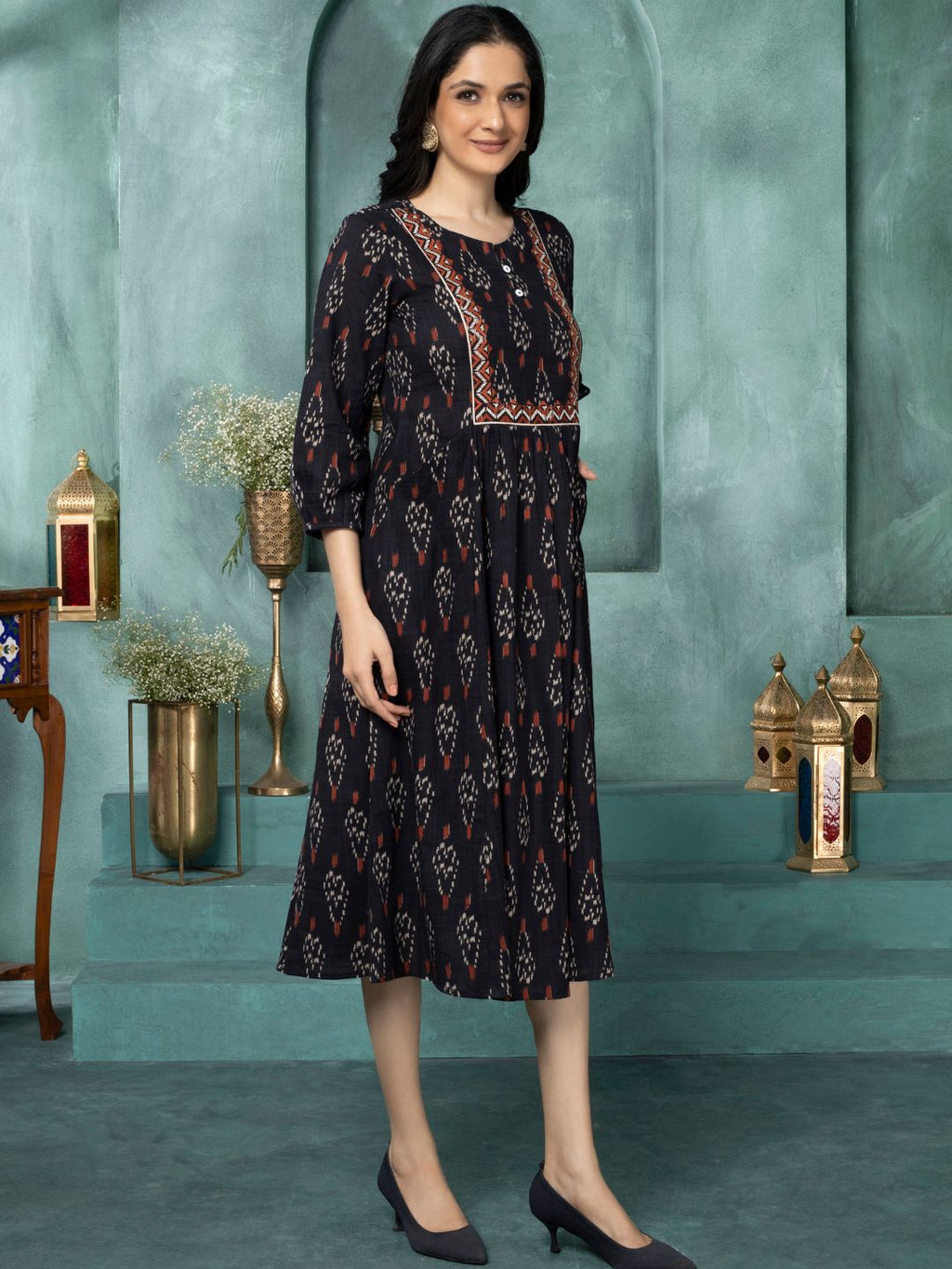 Modish Black Ikat Boho Midi Dress