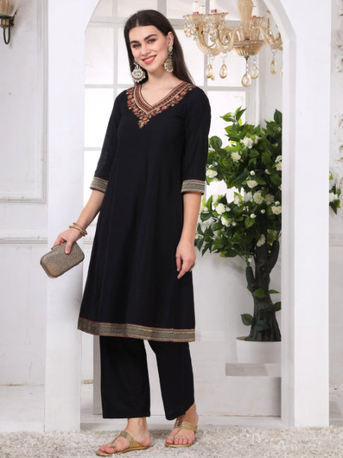 Black Art Silk Embroidered Kurta Set with Brocade Lace