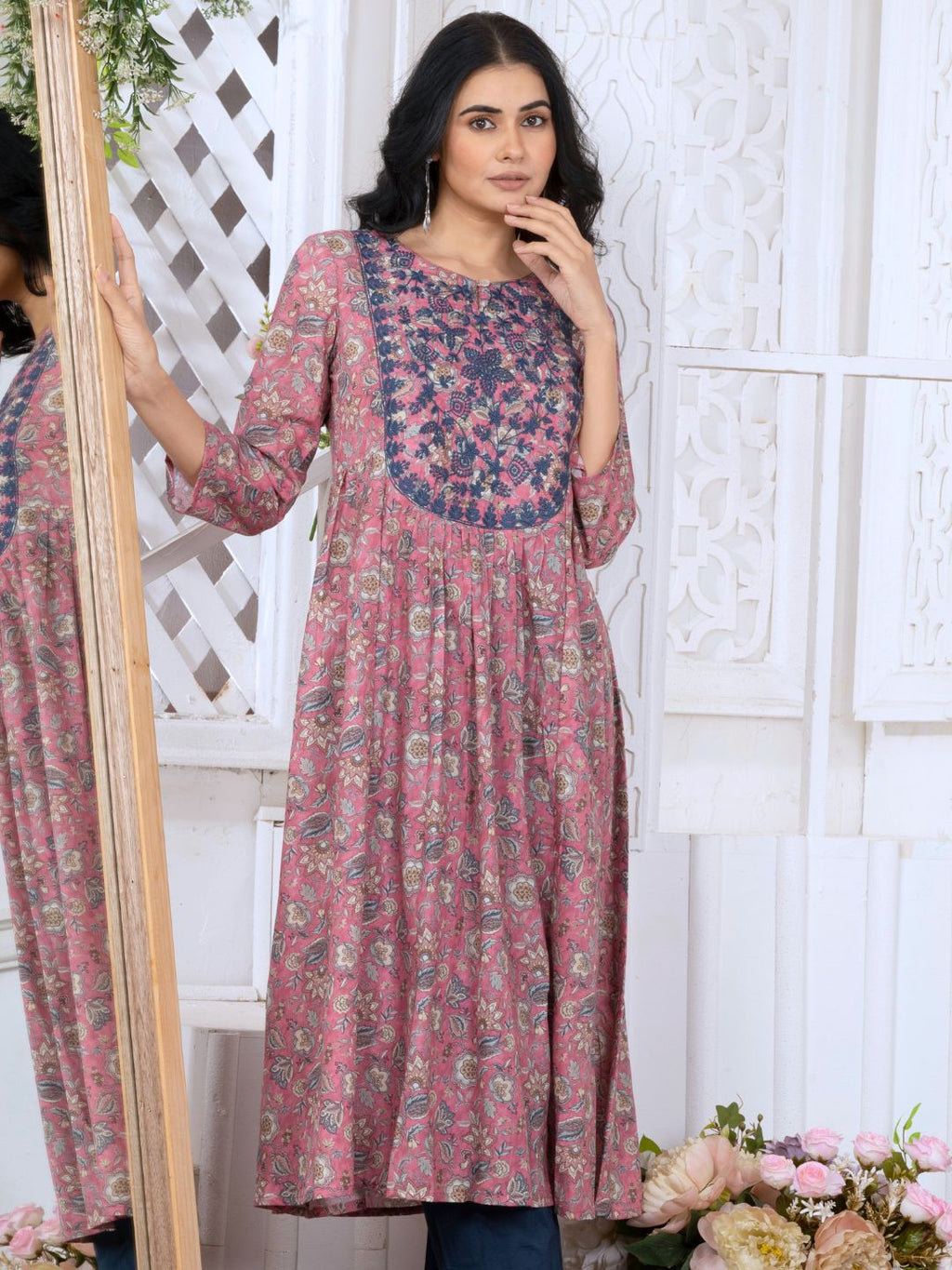 Muted Pink Printed Poly-Luxe Kurta with Neck Embroidery