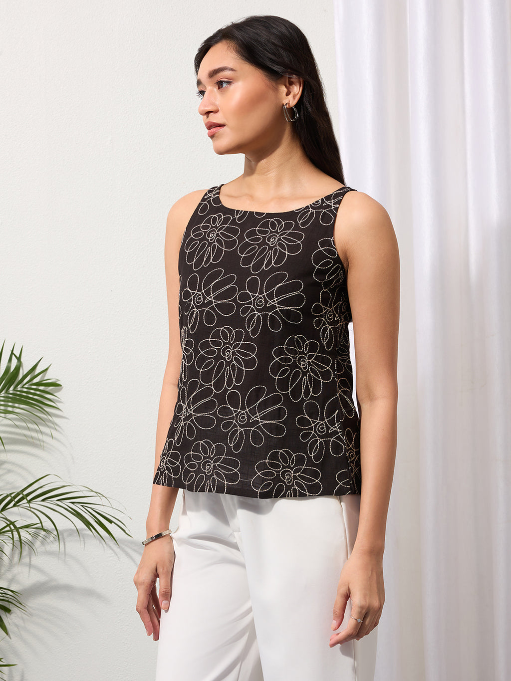 Black Daisy Doodle Embroidered Top