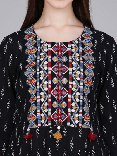 Black Ikat Print Cotton Kurta with Neck Embroidery