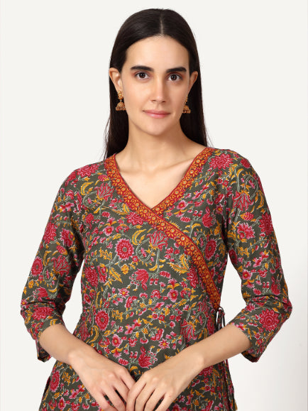 Green Floral Print Angrakha Kurta with Neck Embroidery