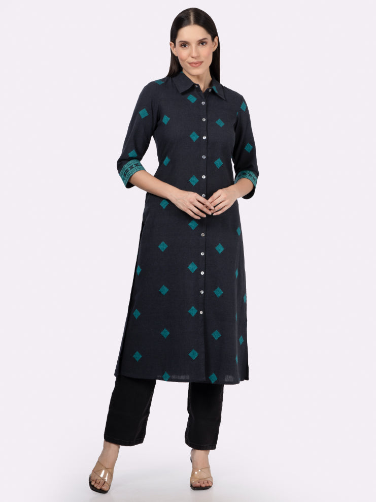 Grey Cotton Shirt Collar Kurta with Pockets & Sleeve Embroidery