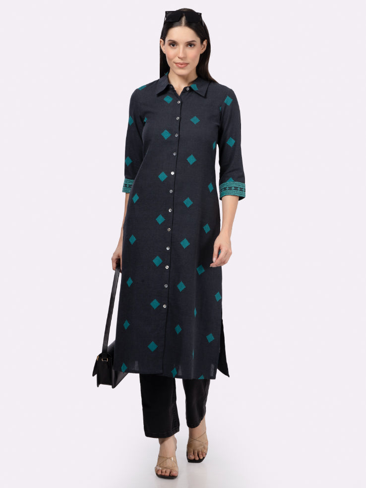 Grey Cotton Shirt Collar Kurta with Pockets & Sleeve Embroidery