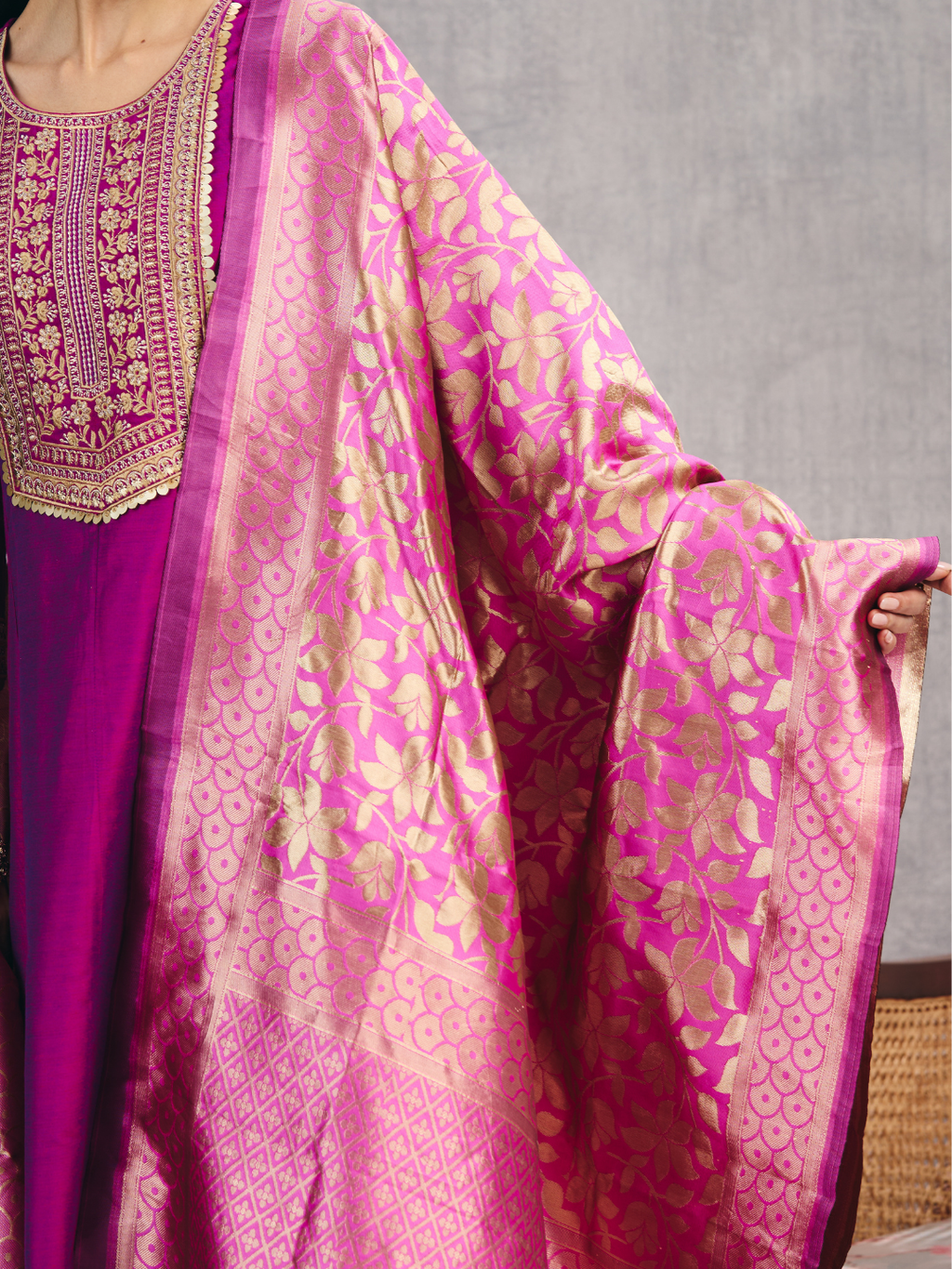 Magenta Banarasi Floral Weaving Dupatta