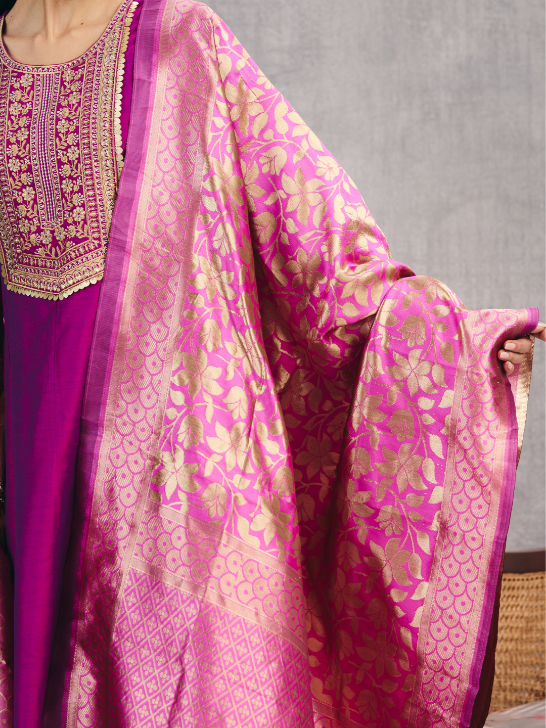 Magenta Banarasi Floral Weaving Dupatta
