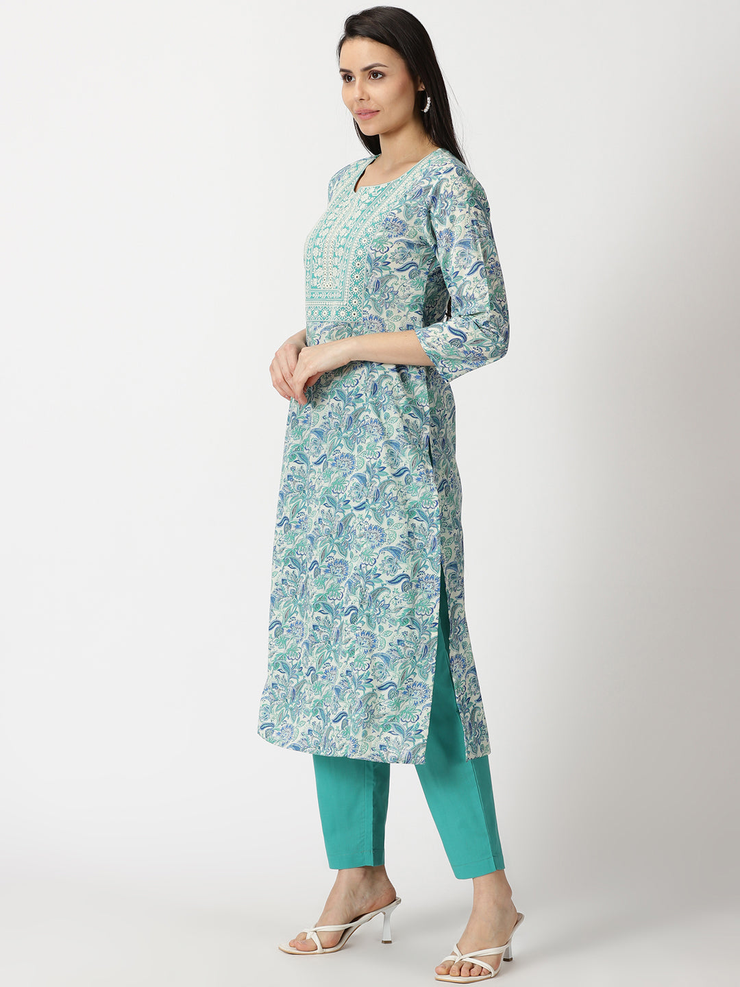 Women Floral Print Pure Cotton Anarkali Kurti Price in India Full  Specifications  Offers  DTashioncom